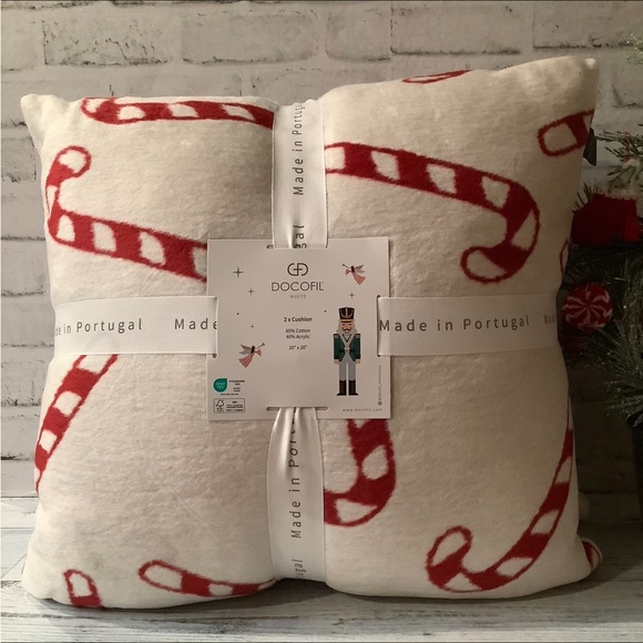 Docofil 20×20 2pk White Candy Cane Pillows - Picture 3 of 7